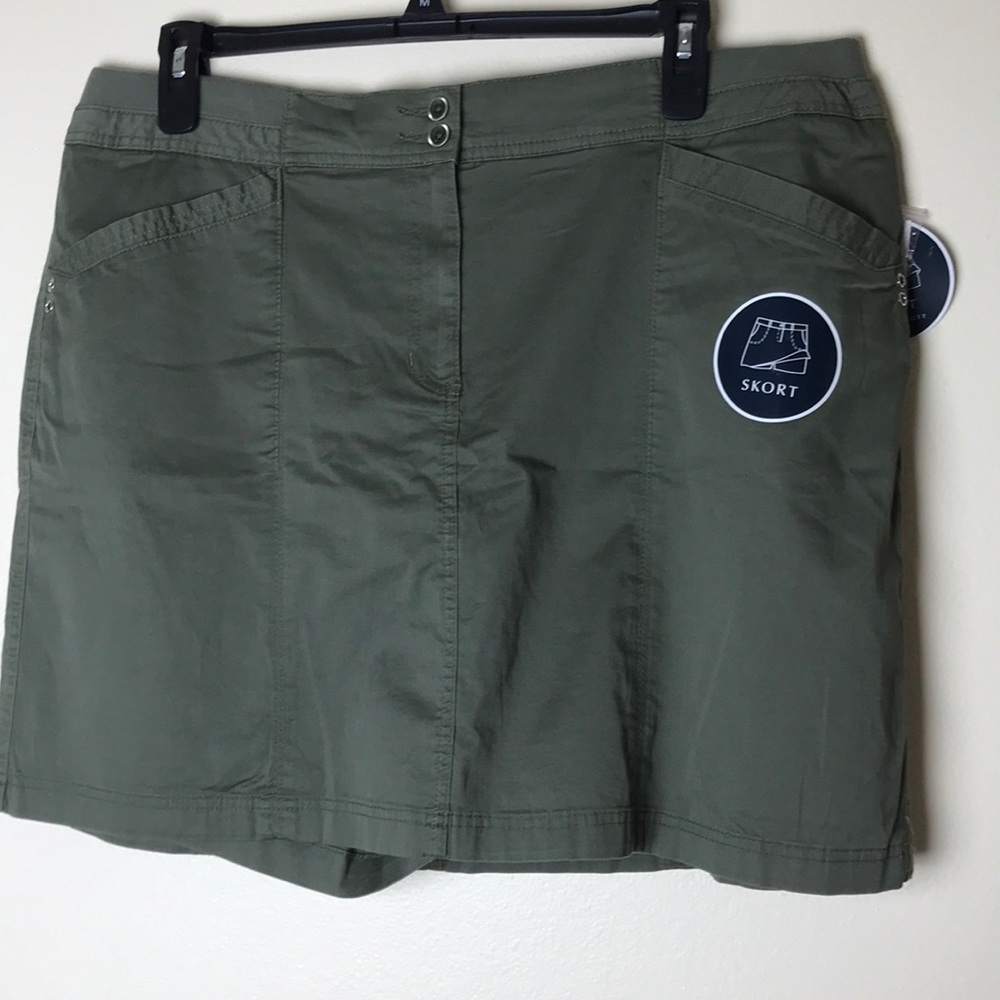 Karen Scott Woven Skort